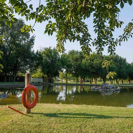 مبيت وإفطار Alcsutdoboz Pannonia Golf & Country Club المظهر الخارجي الصورة